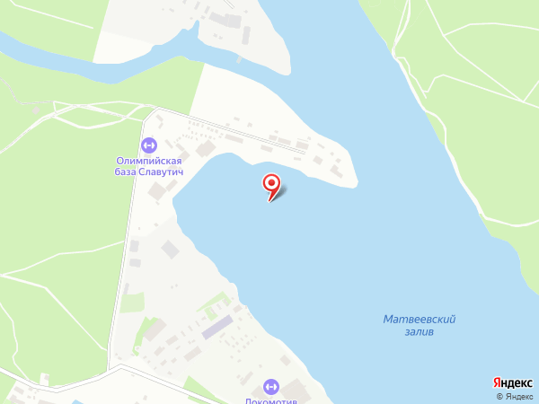 возле линии метро Днепр